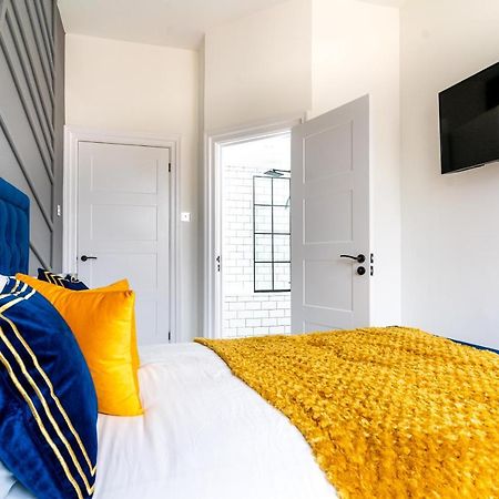 Cheerful 2 Bedroom Homely Apartment, Sleeps 6 Guest Comfy, 3X Double Bed, Parking, Free Wifi, Suitable For Business, Leisure Guest,Glasgow, Glasgow West End, Near City Centre Buitenkant foto