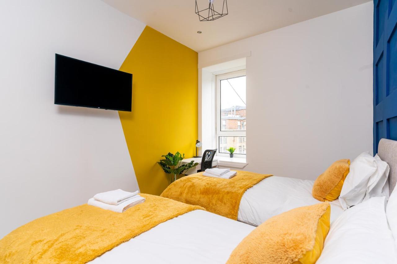 Cheerful 2 Bedroom Homely Apartment, Sleeps 6 Guest Comfy, 3X Double Bed, Parking, Free Wifi, Suitable For Business, Leisure Guest,Glasgow, Glasgow West End, Near City Centre Buitenkant foto