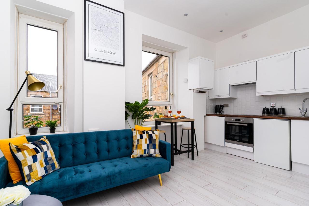 Cheerful 2 Bedroom Homely Apartment, Sleeps 6 Guest Comfy, 3X Double Bed, Parking, Free Wifi, Suitable For Business, Leisure Guest,Glasgow, Glasgow West End, Near City Centre Buitenkant foto